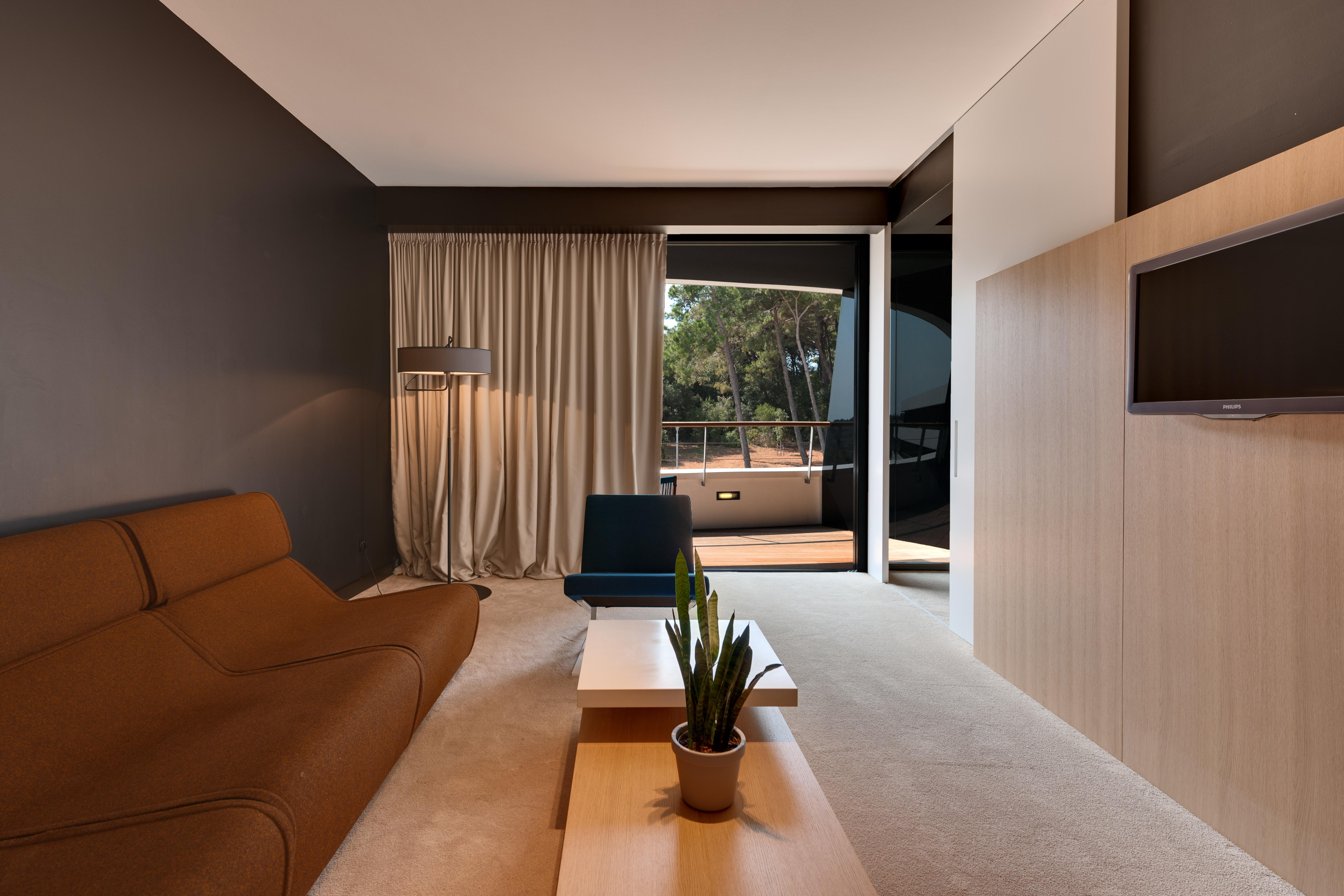 Lone Hotel By Maistra Collection Rovigno Esterno foto A room at the hotel