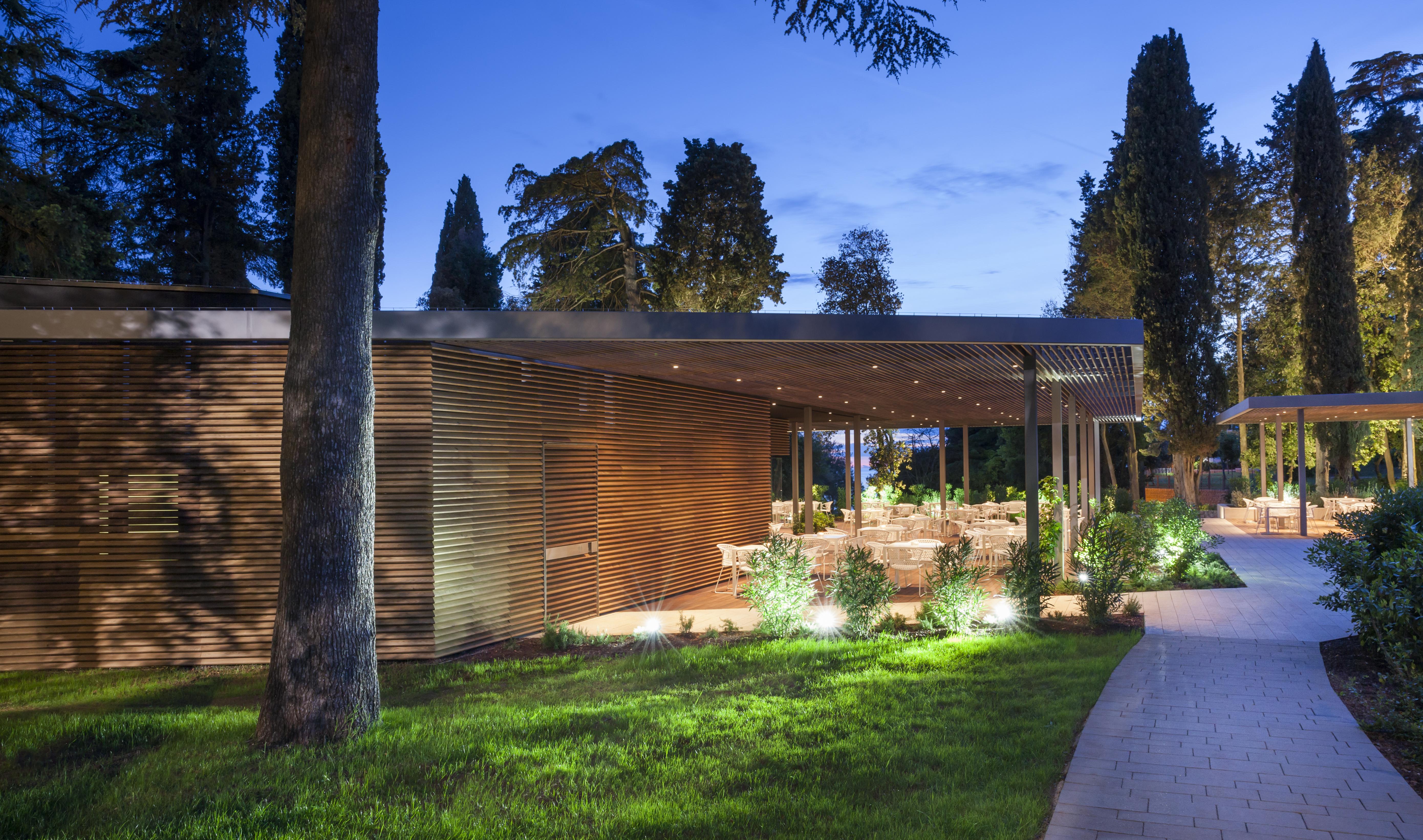 Lone Hotel By Maistra Collection Rovigno Esterno foto The new building of the museum