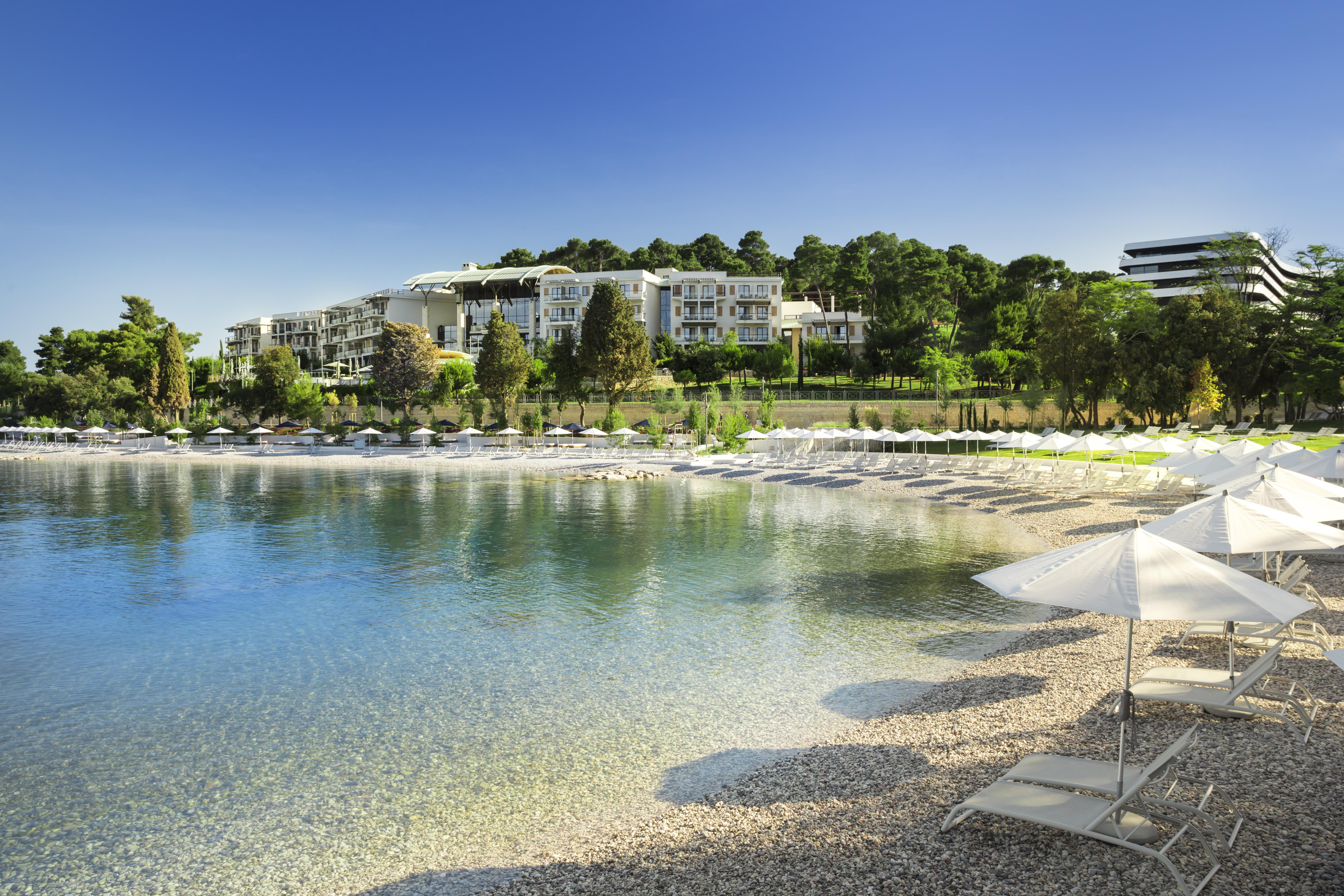 Lone Hotel By Maistra Collection Rovigno Esterno foto Beach at the hotel