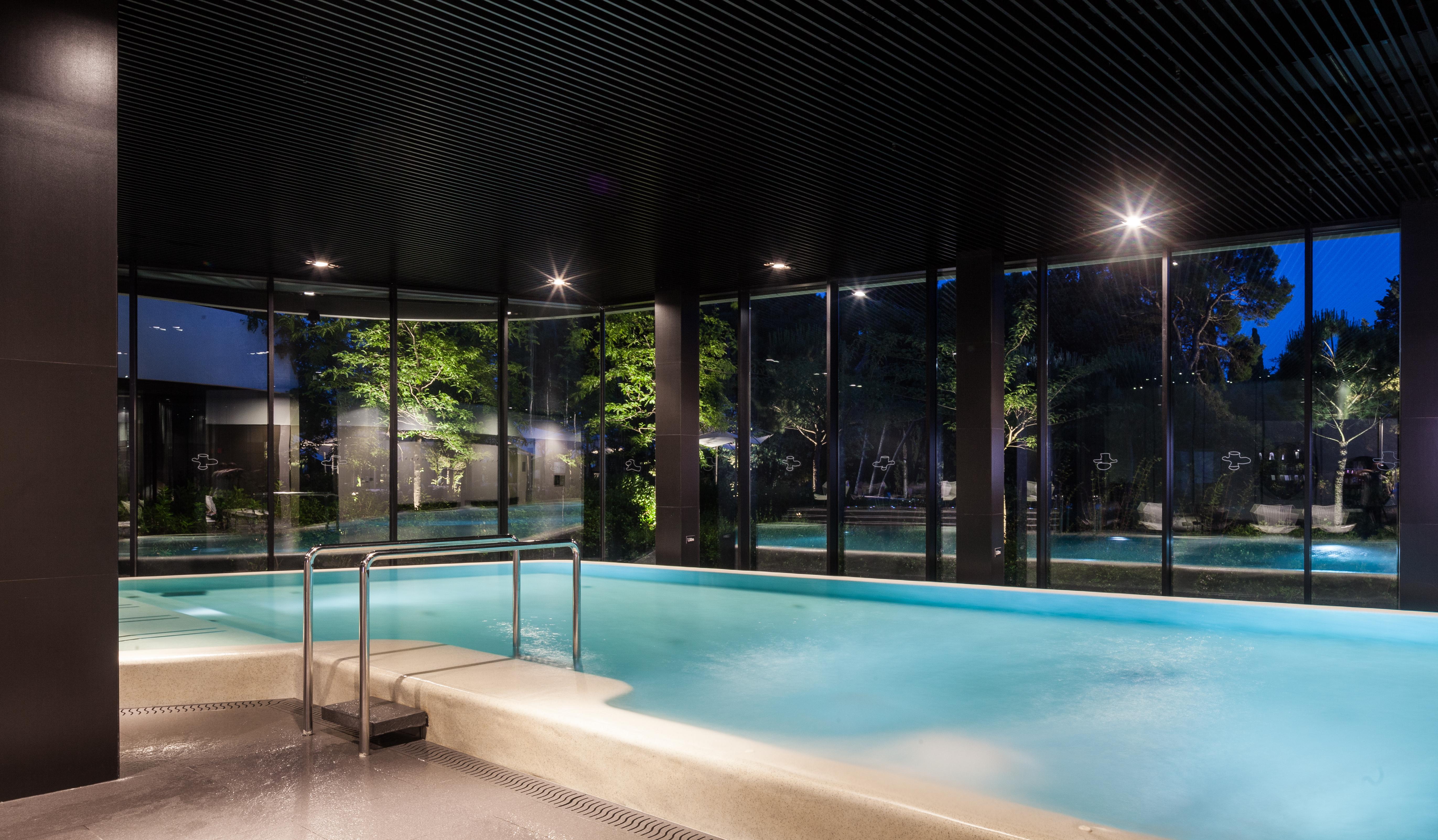 Lone Hotel By Maistra Collection Rovigno Esterno foto The swimming pool at the hotel