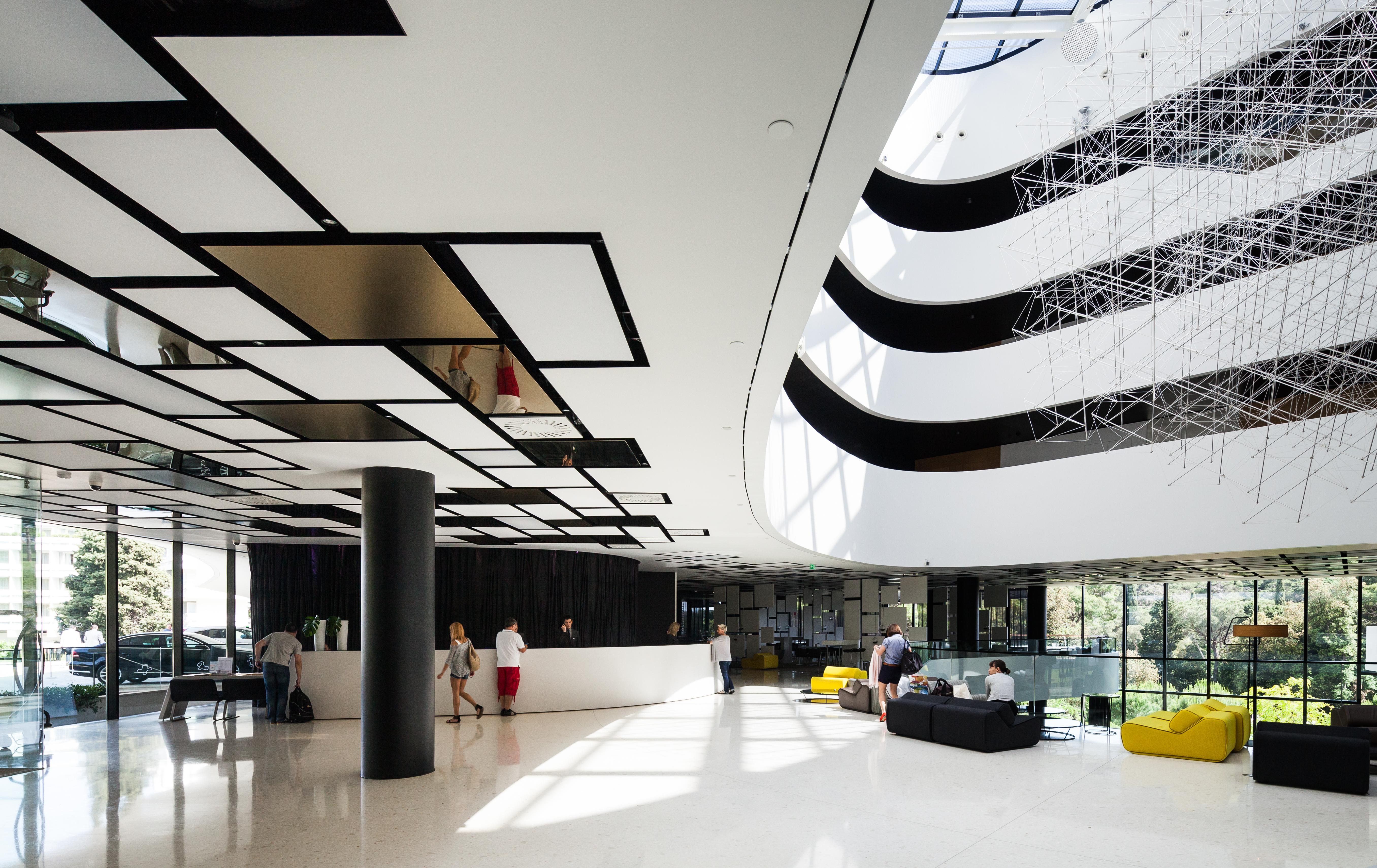 Lone Hotel By Maistra Collection Rovigno Esterno foto The interior of the building